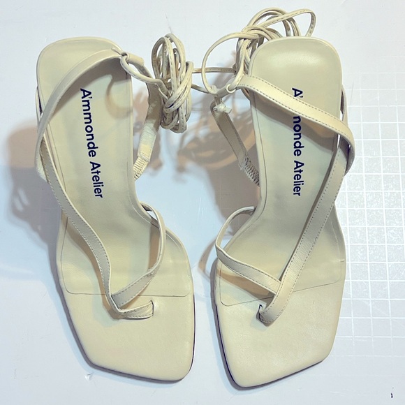 NWOT A’mmonde Atelier Aza 100 Wedge in Ivory, size 6.5 - Picture 2 of 7